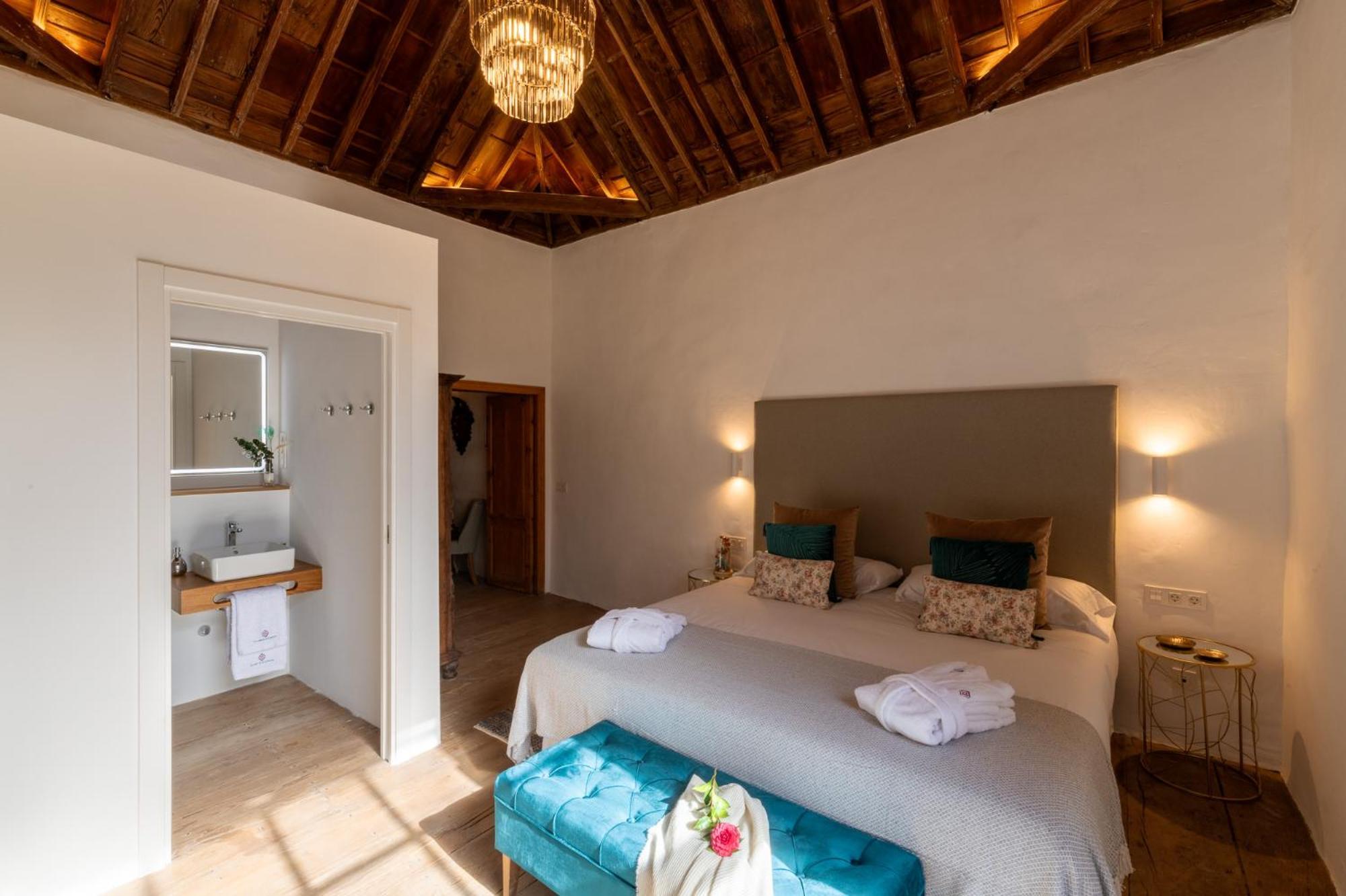 La Casa De La Camelia Otel La Laguna  Dış mekan fotoğraf
