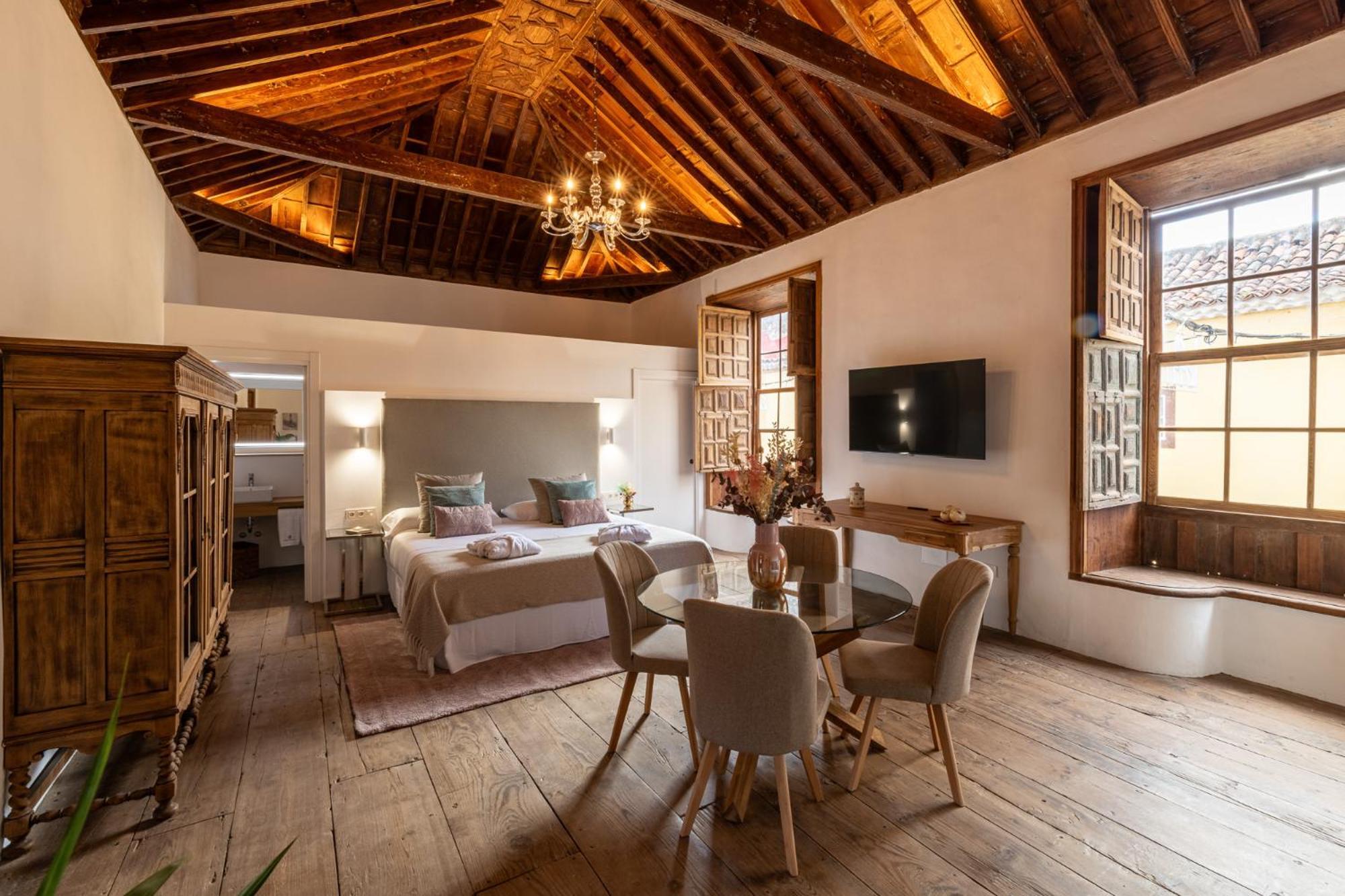 La Casa De La Camelia Otel La Laguna  Dış mekan fotoğraf