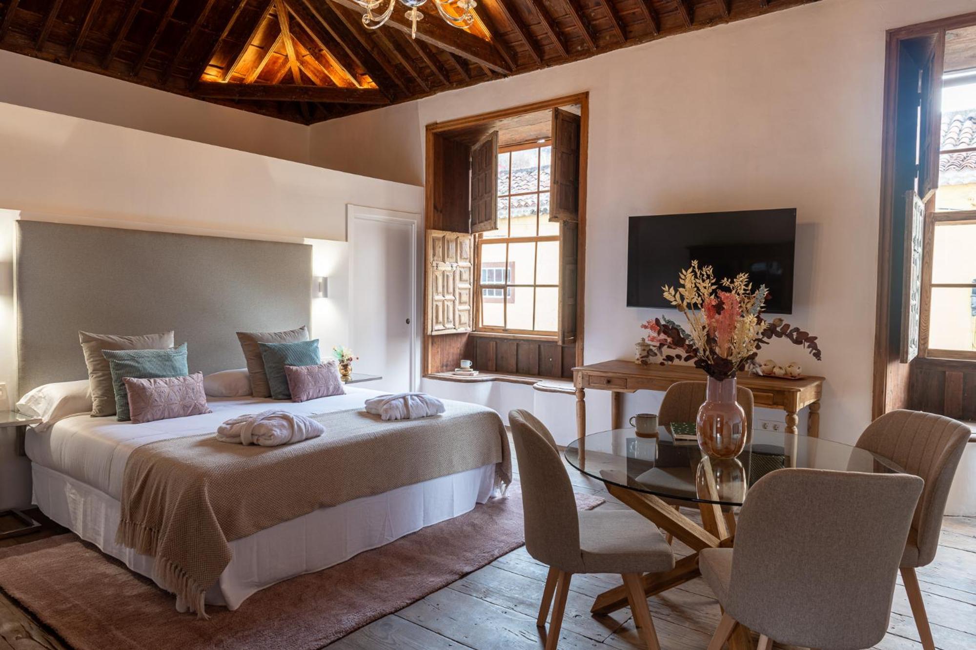 La Casa De La Camelia Otel La Laguna  Dış mekan fotoğraf