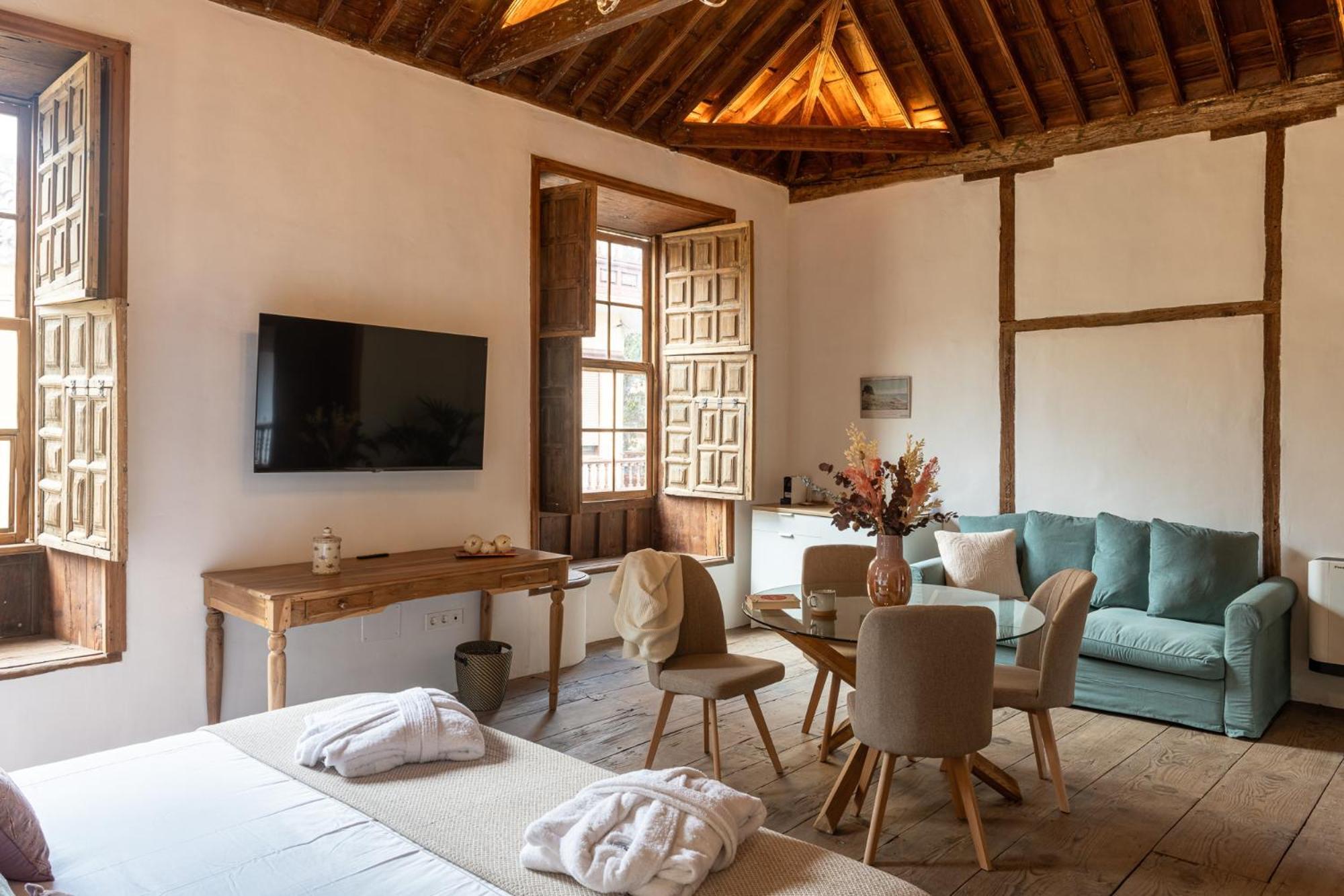 La Casa De La Camelia Otel La Laguna  Dış mekan fotoğraf