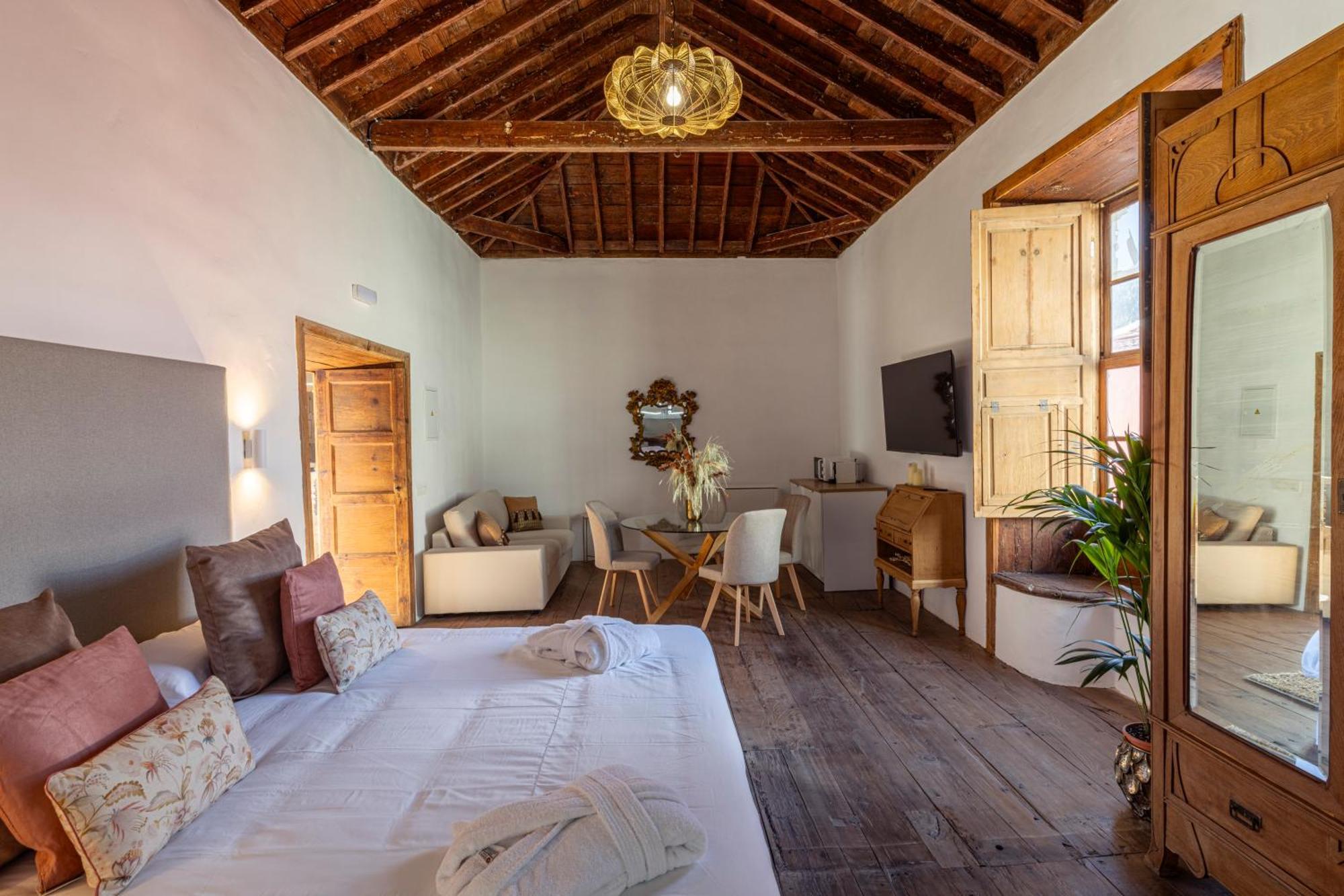 La Casa De La Camelia Otel La Laguna  Dış mekan fotoğraf