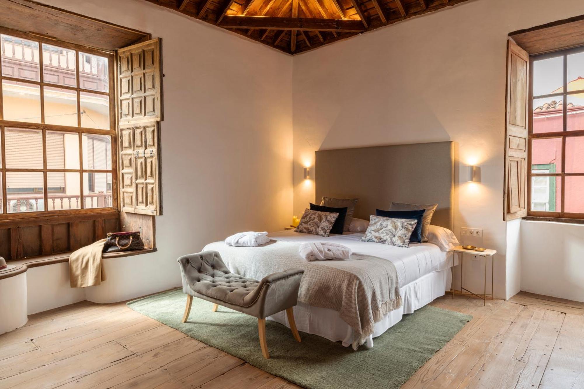La Casa De La Camelia Otel La Laguna  Dış mekan fotoğraf